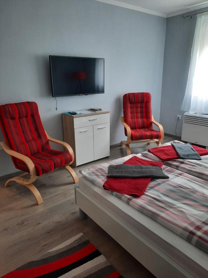 Kodaly Apartman Eger Ngoại thất bức ảnh